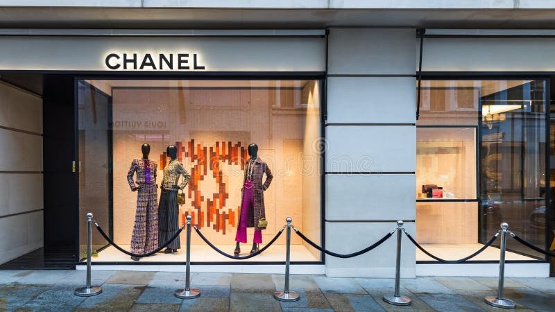 Maisons de Couture Incontournables 2026 : Guide d'Achat Exclusif Chanel, Dior, Hermès - Photo 1